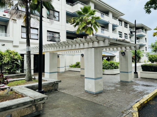 Lani Huli Apartments